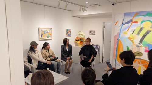 張 舒然 展　ギャラリートークを行いました